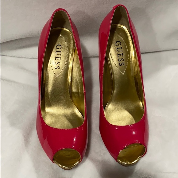 Guess pink and gold pumps✨ - Picture 2 of 7